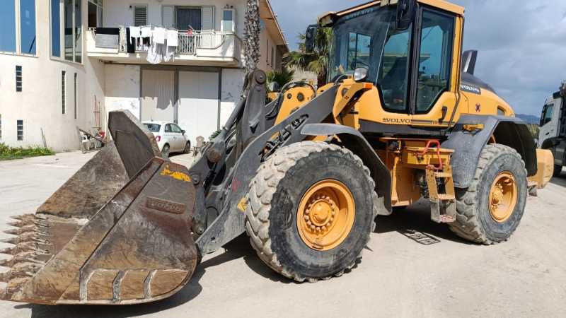 OmecoHub - VOLVO L90H